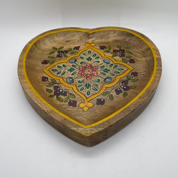 Jaipur in Bloom Wooden Hand Painted Floral Heart Shaped Decorative Plate Dish - Picture 2 of 6